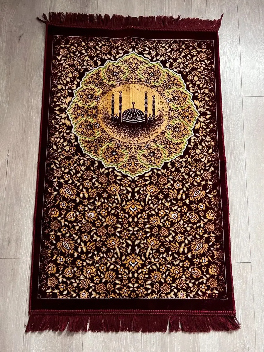 Зачем мусульмане используют молитвенный коврик для намаза » steklorez69.ru