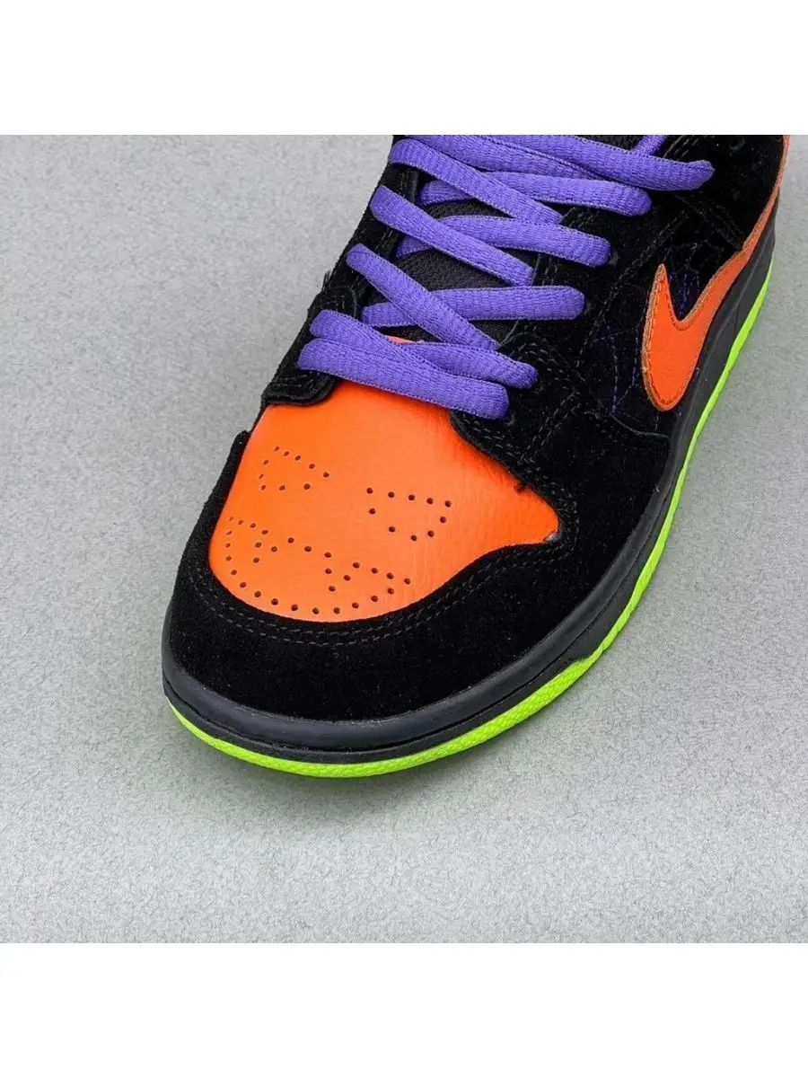 SB Dunk Low Night of Mischief Halloween Nike