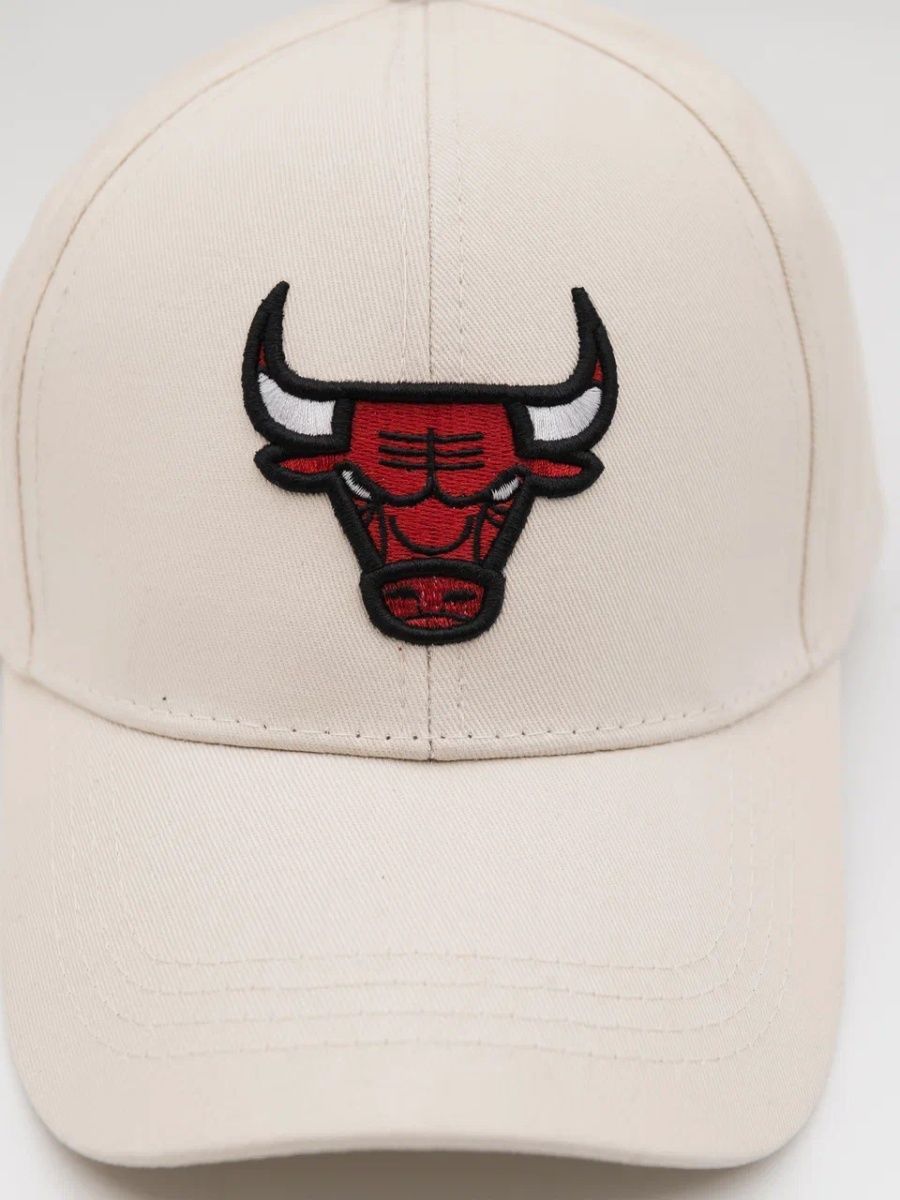 Бейсболка chicago bulls. Бейсболка Чикаго Буллз. Кепка Чикаго Буллз. Бейсболка Чикаго Буллз 90е. Texas bulls кепка.