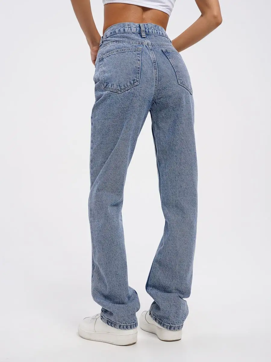 Классические прямые джинсы с высокой посадкой