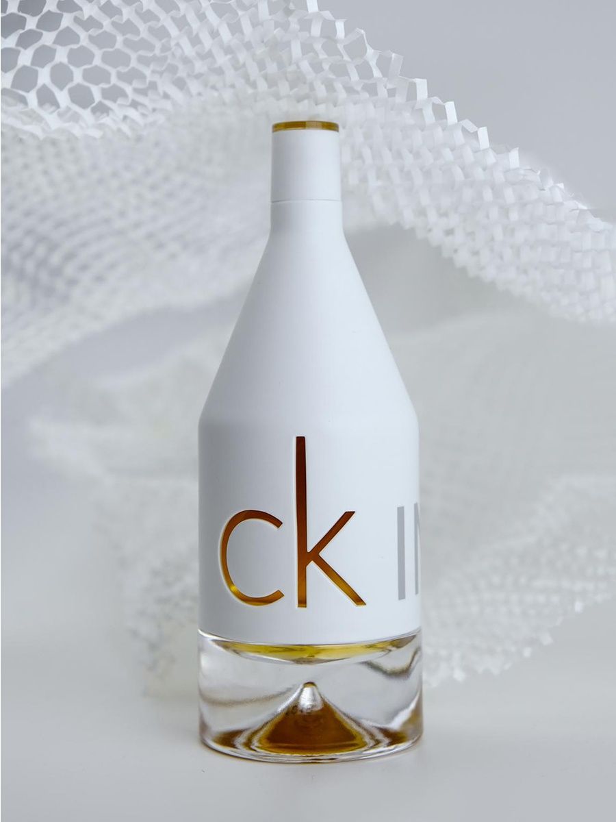 Calvin klein ck in2u her. Calvin Klein in2u her. Кельвин Кляйн ин ту ю. Туалетная вода CK in2u her. CK in2u for her туалетная вода.