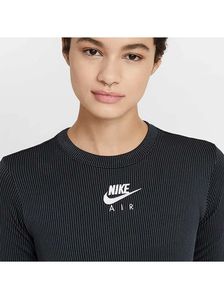 Женская теннисная одежда Nike