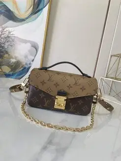 Сумка Pochette Metis East West Louis Vuitton подарок LV 164797754 купить за 6 634 ₽ в интернет-магазине Wildberries