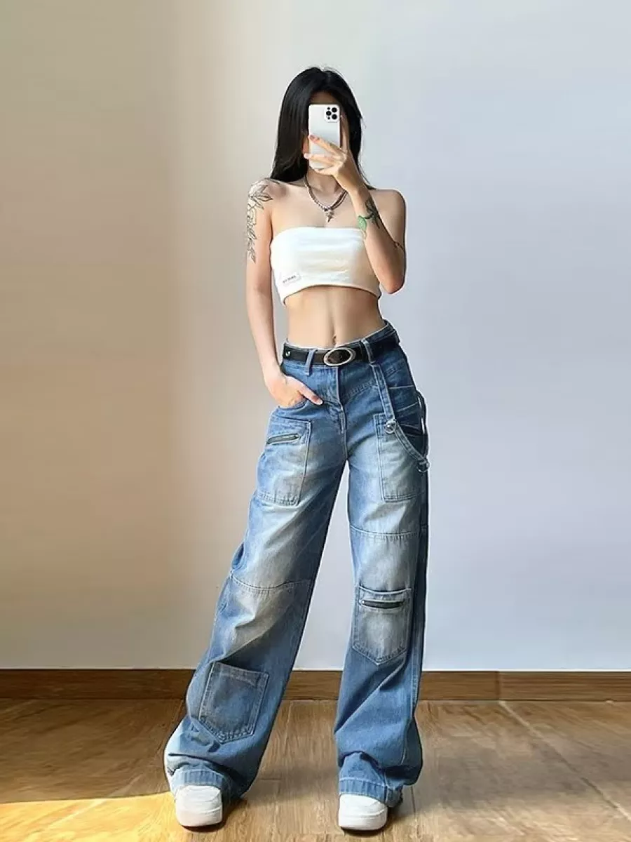 Модные женские джинсы мом 2023-2024.