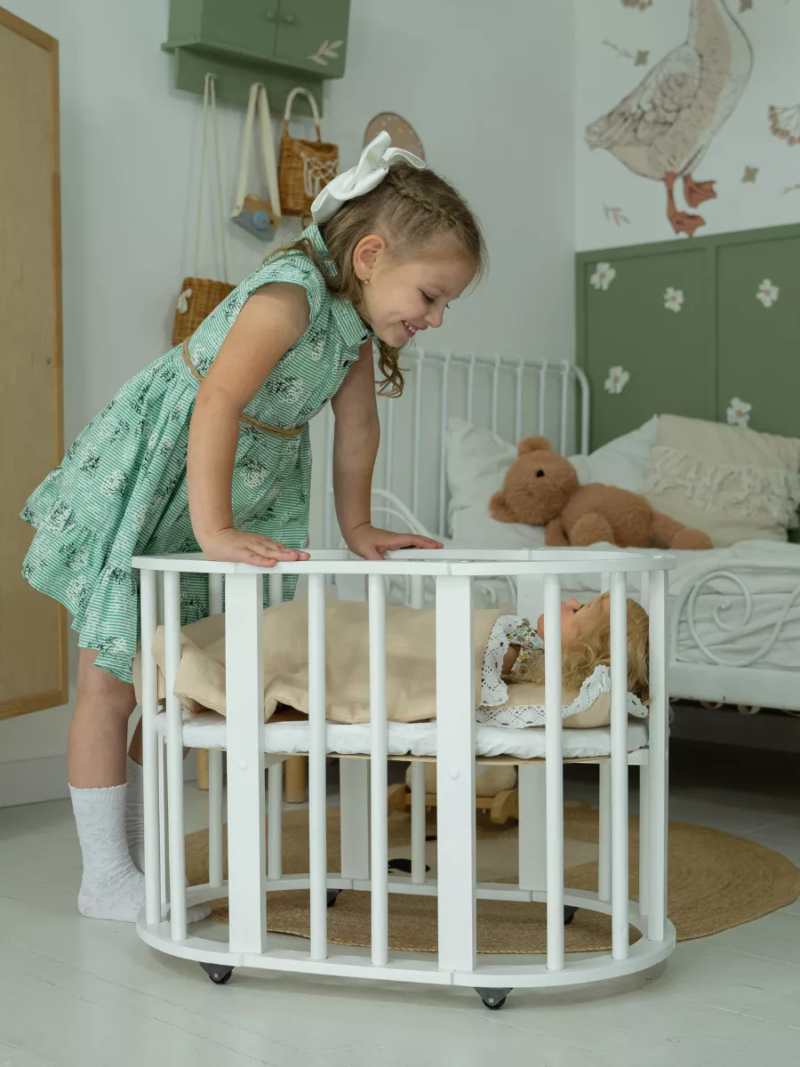 Этапы изготовления кроватки для куклы: