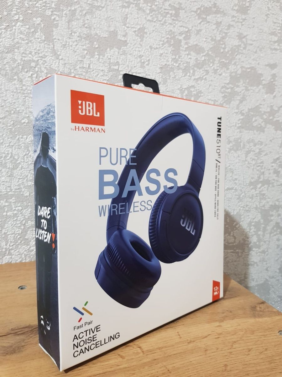 Беспроводные наушники jbl 510 bt. Наушники JBL 510bt. JBL 510bt. JBL 510. JBL 510 BT появились острые углы.